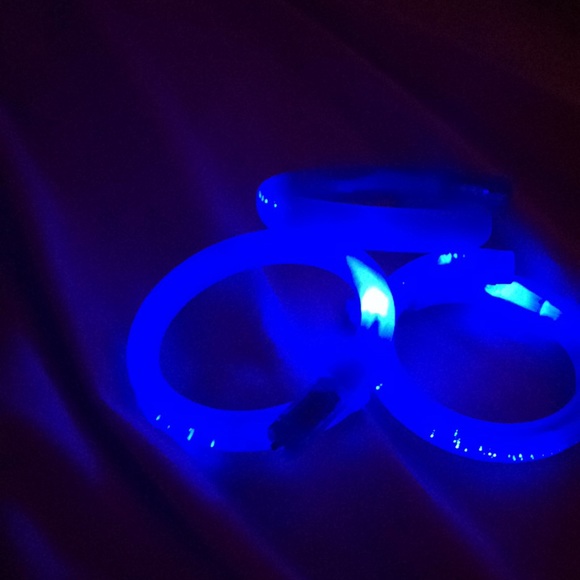 Light up jewelry - Picture 2 of 2